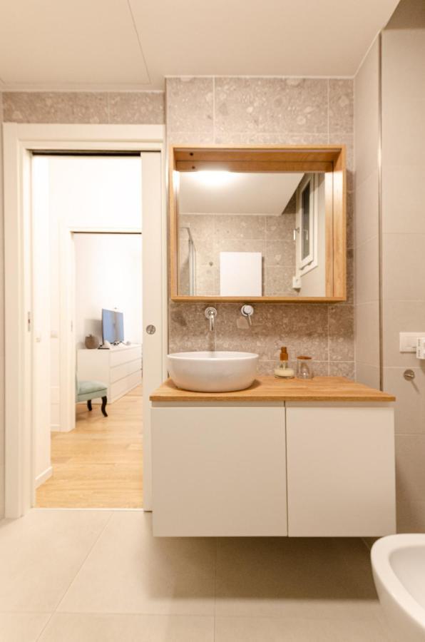Design Apartment - Porta Romana - Duomo Милан Экстерьер фото